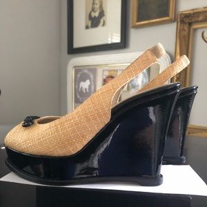 FENDI wedge open-toe shoes. Size 38. Black/tan.